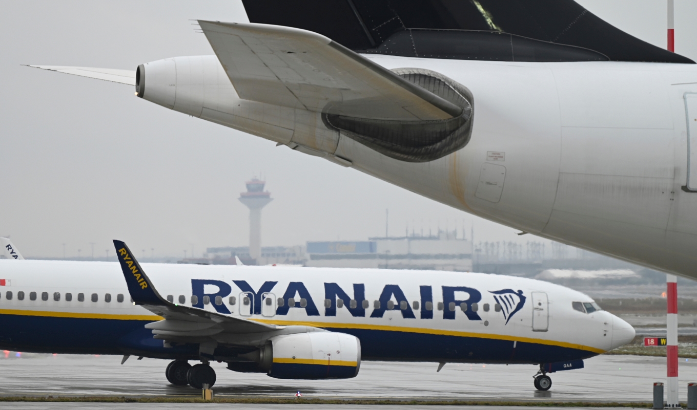 Ryanair drar ner på flygningarna i Spanien. Arkivbild. Foto: Arne Dedert/AP/TT