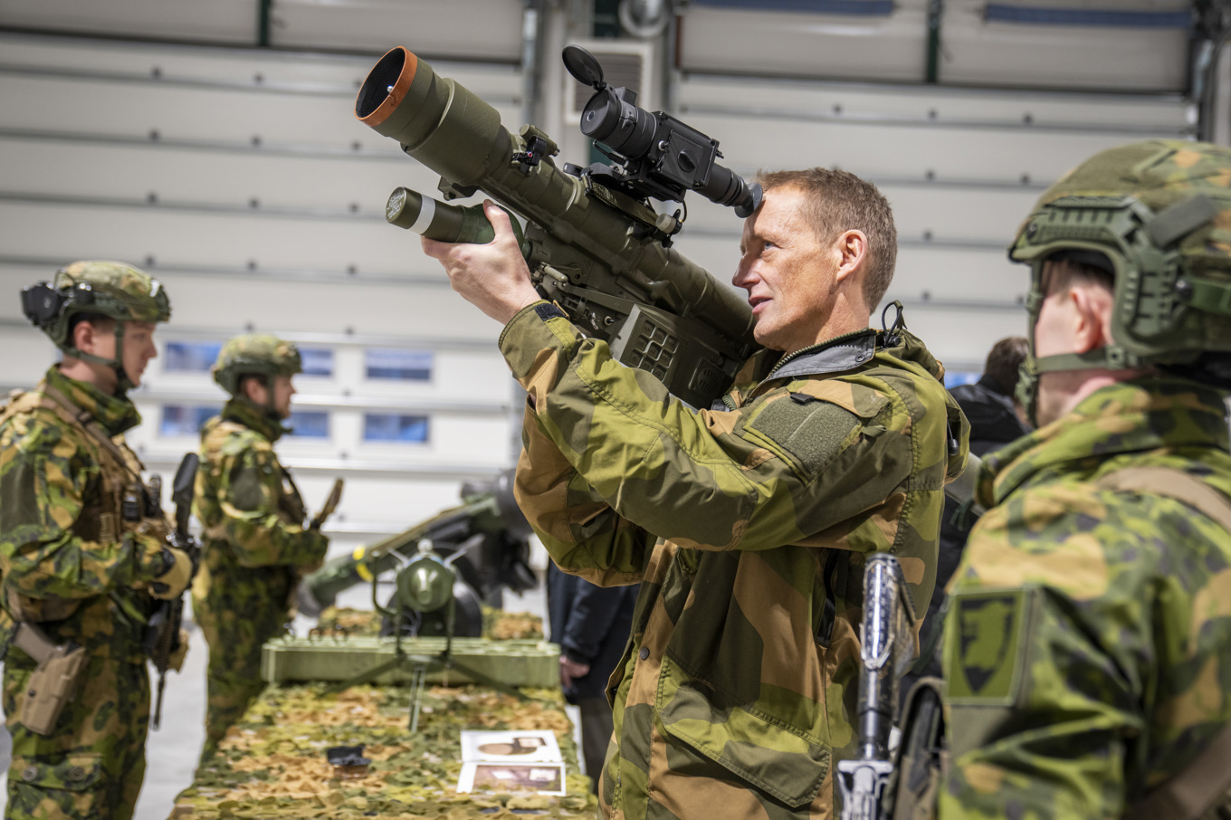 Vapnet "Piorun" har köpts in av Sveriges försvar. Här provar norska försvaret luftvärnet på en bild från i januari. Foto: Heiko Junge/NTB/TT