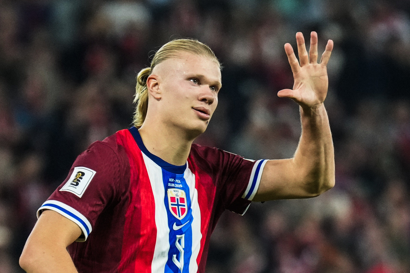 Erling Haaland gjorde fem mål i Norges galna 11–1-seger hemma mot Moldavien. Foto: Fredrik Varfjell/NTB/TT
