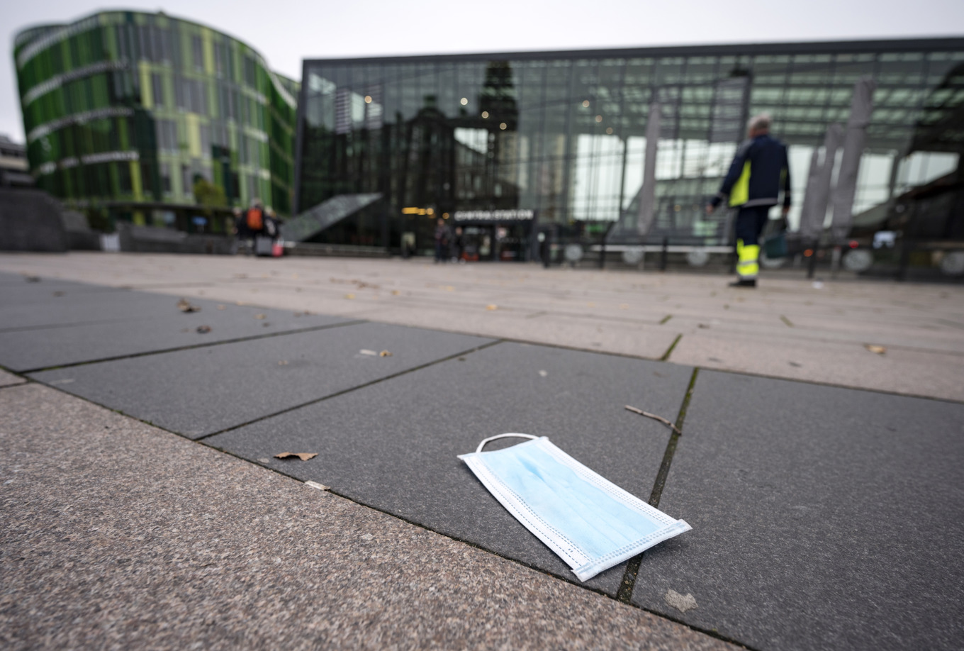 Det fanns inget återvinningssystem för munskydd och de flesta hamnade i soporna, på gatorna och i naturen. Arkivbild. Foto: Johan Nilsson/TT