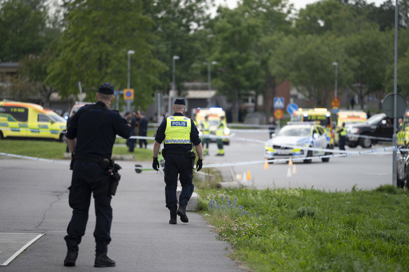 Polis utanför moskén i Örebro. Arkivbild. Foto: Filip Grönroos / TT
