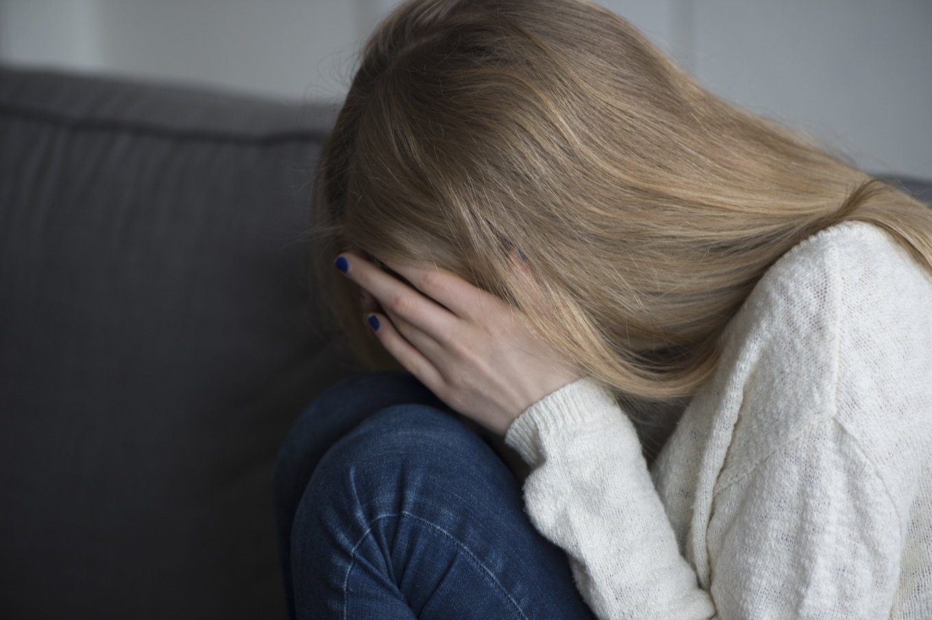 Cirka 8 300 unga får varje år diagnosen ätstörning. Genrebild. Foto: Fredrik Sandberg/TT