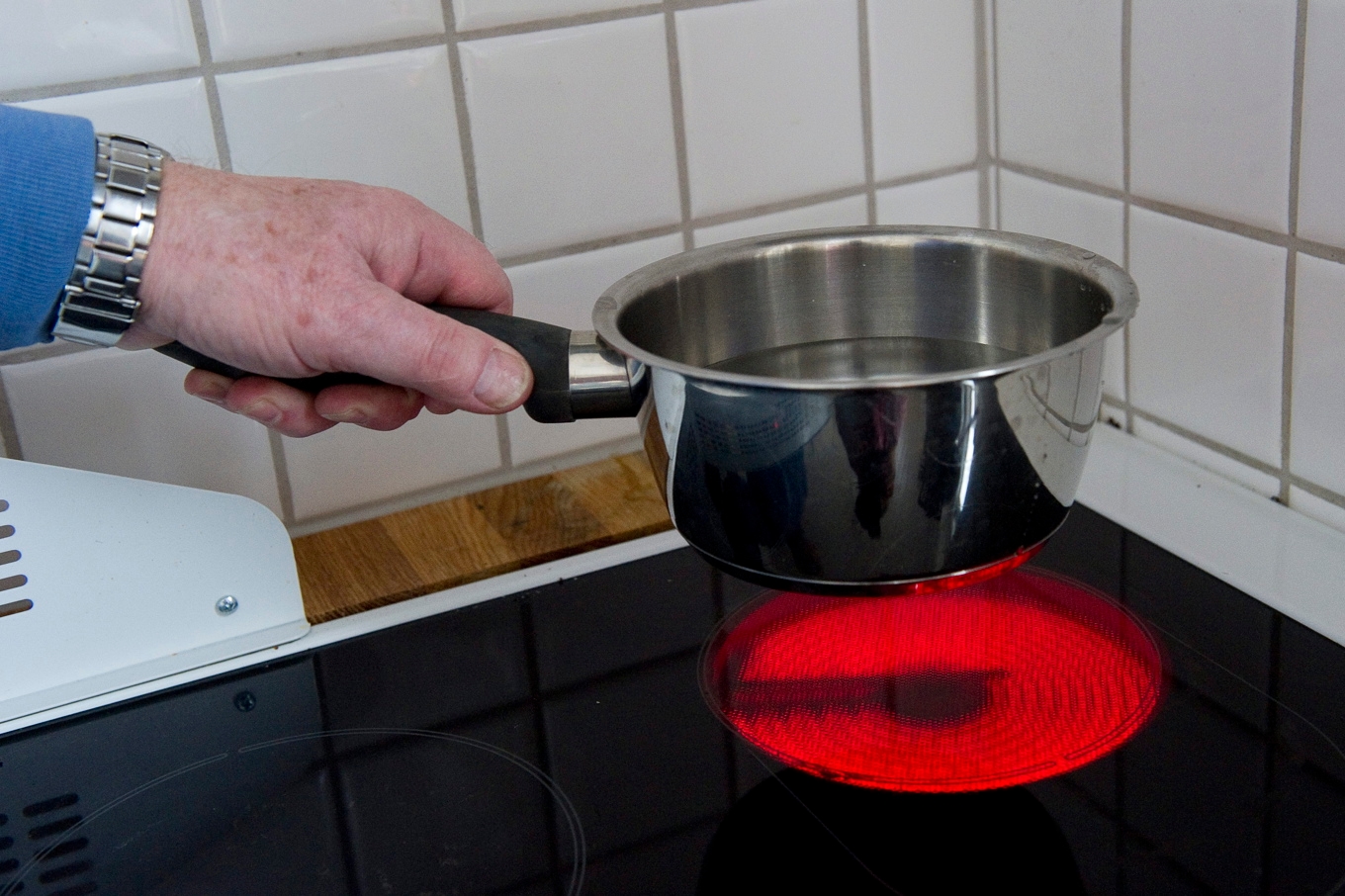 inläckage av ytvatten gör att Kramforsbor uppmanas att koka vattnet. Arkivbild. Foto: Jonas Ekströmer/TT