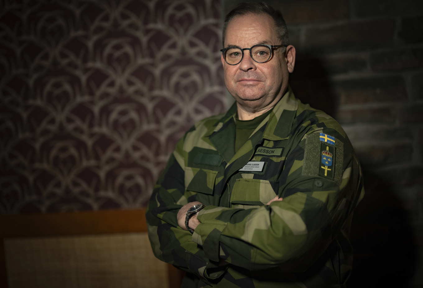 "Vi analyserar vilken typ av data som kan ha kommit i orätta händer, tillsammans med berörda aktörer", säger överbefälhavaren Michael Claesson till SVT. Arkivbild. Foto: Pontus Lundahl/TT