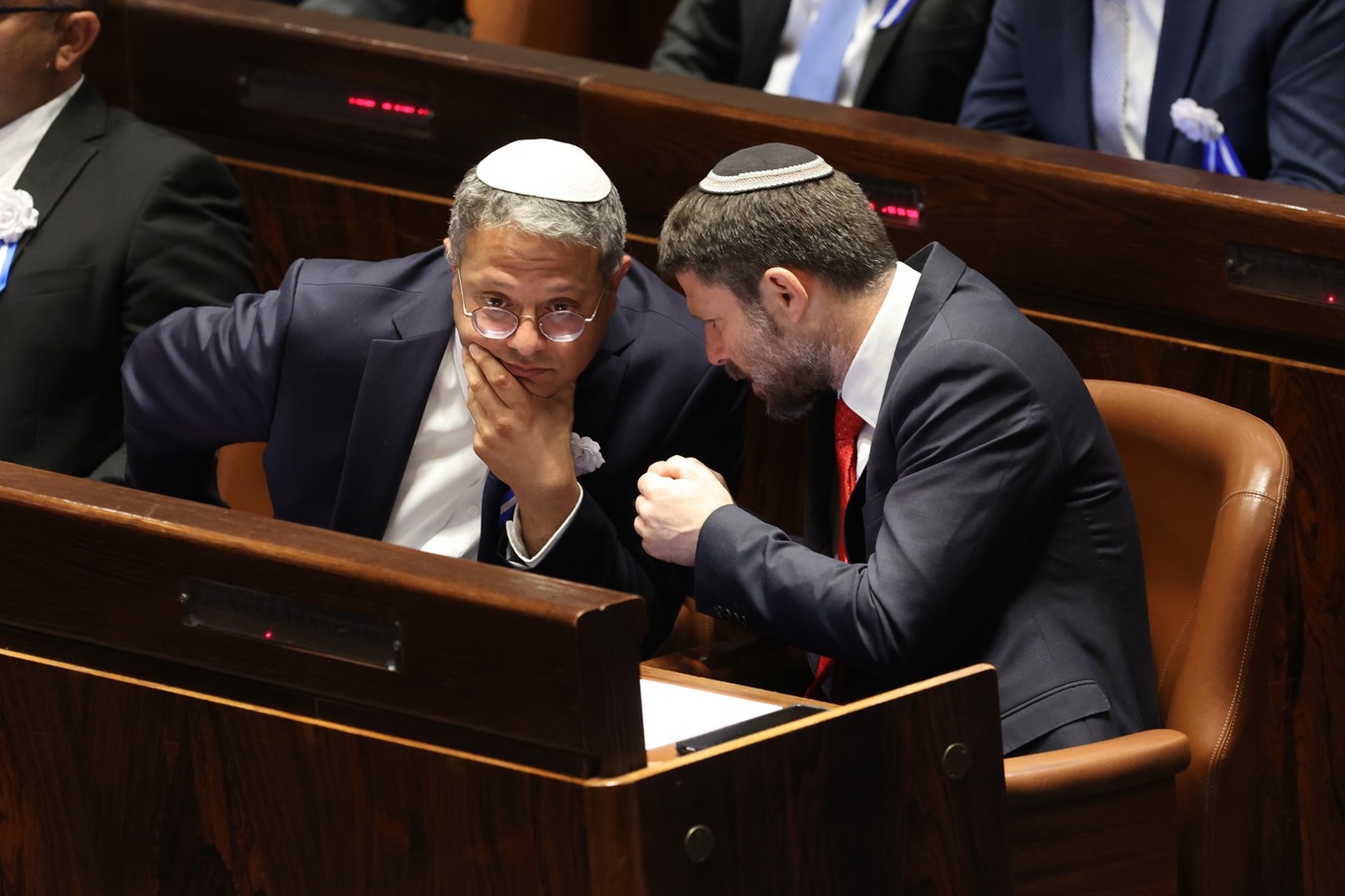 EU-kommissionen vill införa sanktioner mot Israels säkerhetsminister Itamar Ben-Gvir (till vänster) och finansminister Bezalel Smotrich (till höger). Arkivbild. Foto: Abir Sultan/AP/TT