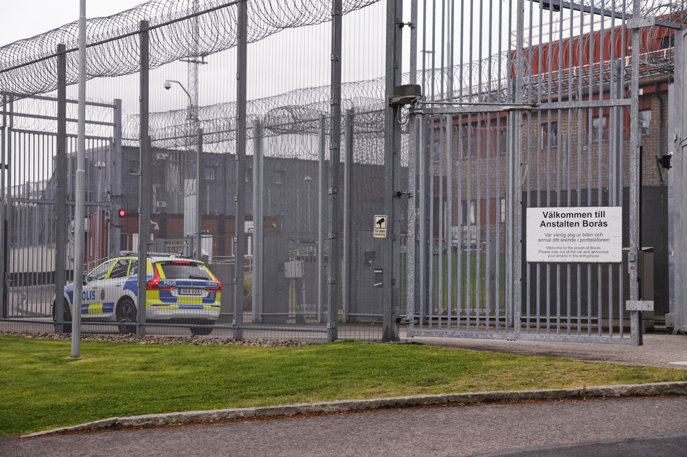 Polisen på plats efter rymningen från häktet i Borås. Arkivbild Foto: Adam Ihse/TT