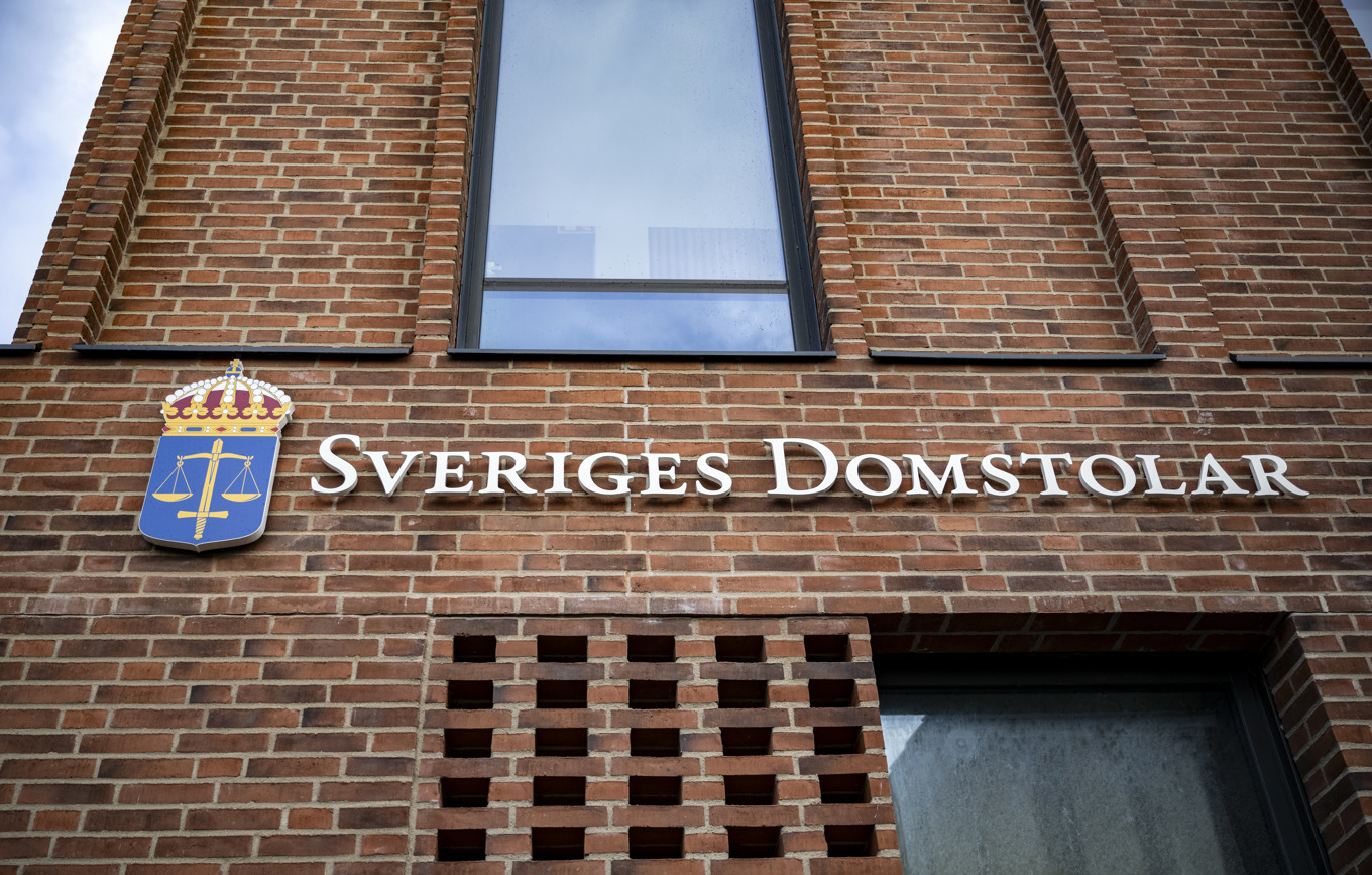 Malmö tingsrätt dömer en man till åtta års fängelse för synnerligen grovt brott mot lagen om brandfarliga och explosiva varor samt grovt vapenbrott. Arkivbild. Foto: Johan Nilsson/TT