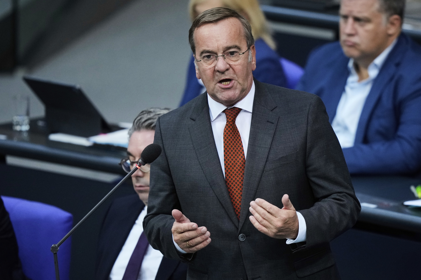 Tysklands försvarsminister Boris Pistorius, här i förbundsdagen tidigare i september. Foto: Ebrahim Noroozi/AP/TT