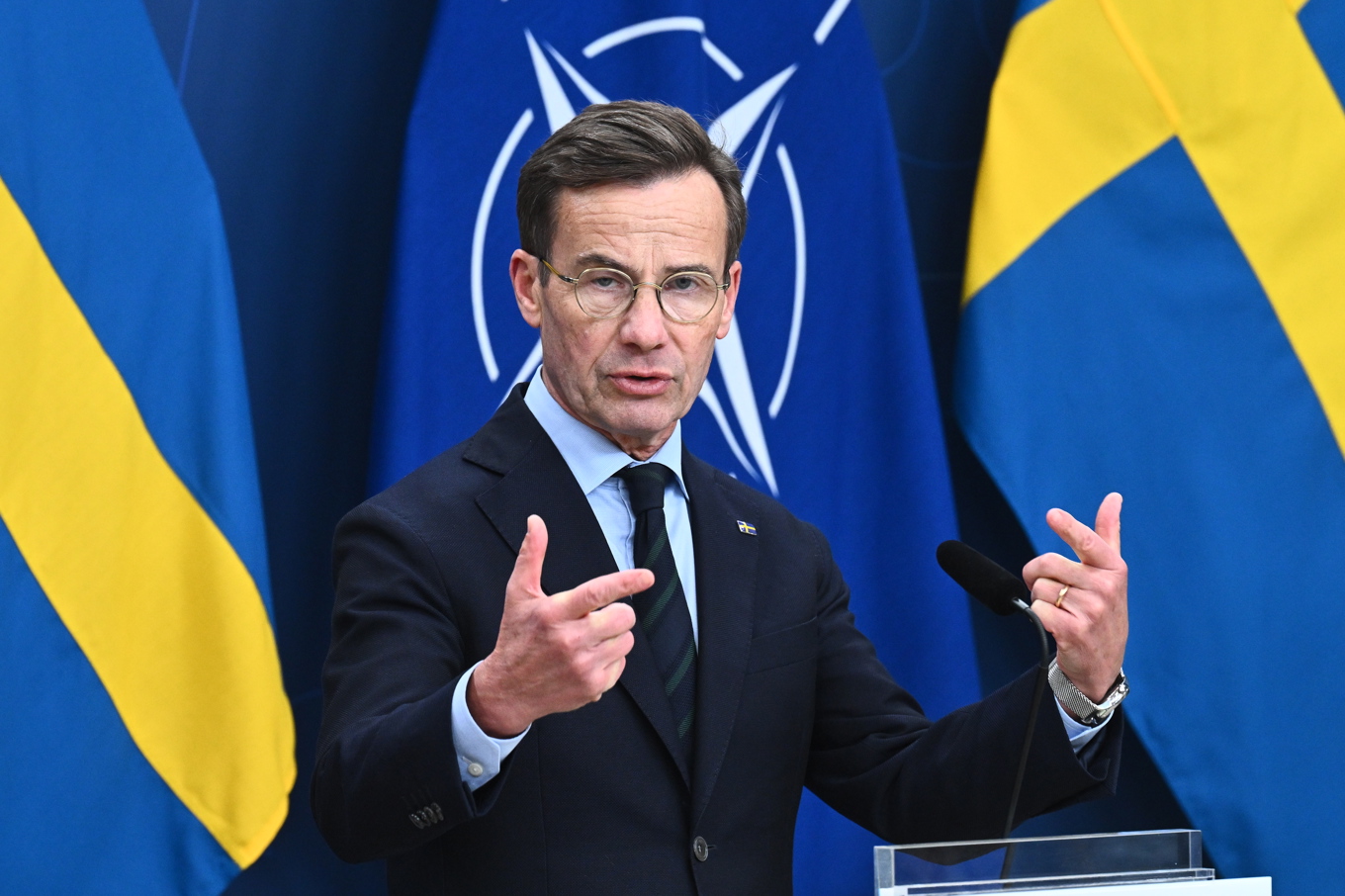 Statsminister Ulf Kristersson håller pressbriefing efter ett möte med partiledarna om säkerhetsläget. Foto: Claudio Bresciani/TT