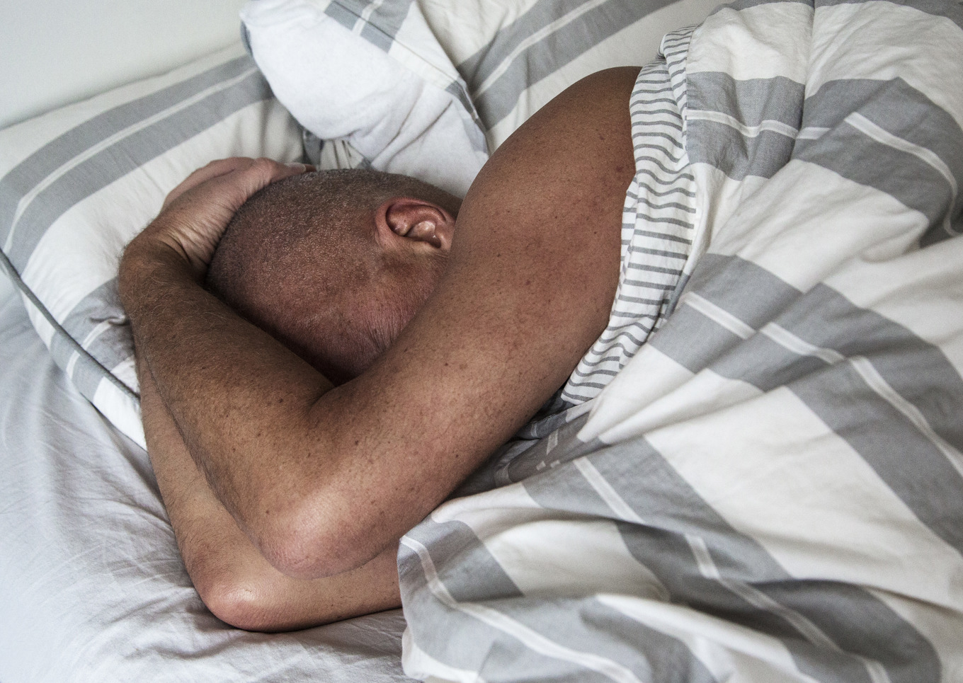 Dålig sömn kan göra hjärnan gammal. Arkivbild. Foto: Martina Holmberg/TT