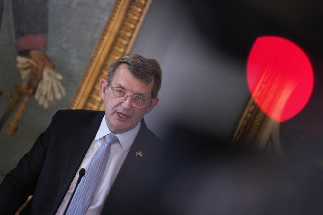 Danmarks försvarsminister Troels Lund Poulsen (V) fotograferad vid en presskonferens på fredagen. Foto: Sebastian Elias Uth/AP/TT