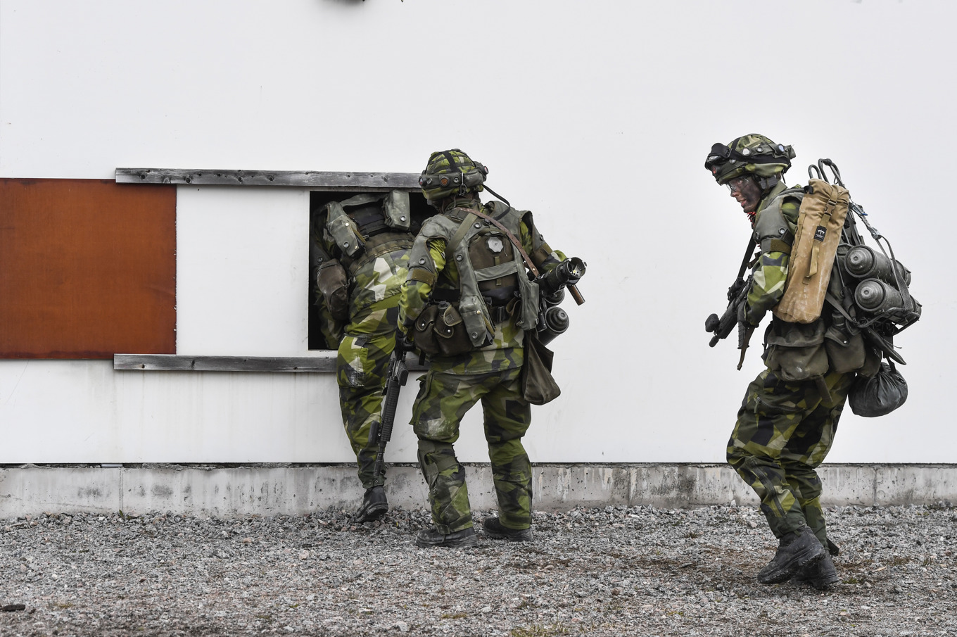 Soldater över i Kvarn. Olyckan inträffade på anläggningen under en av polisens övningar. Foto: Pontus Lundahl/TT