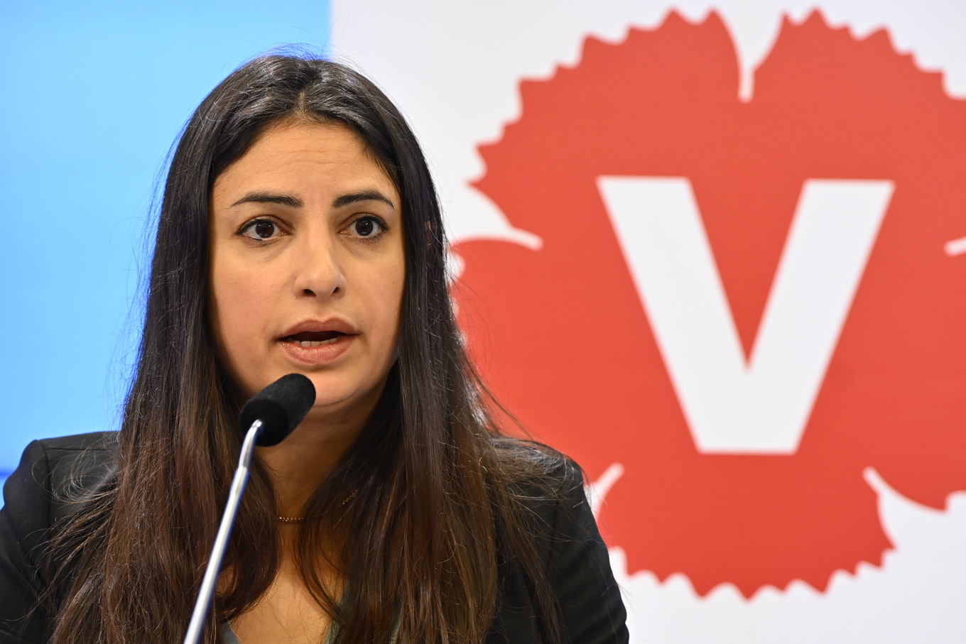 Vänsterpartiets partiledare Nooshi Dadgostar (V). Foto: Anders Wiklund/TT