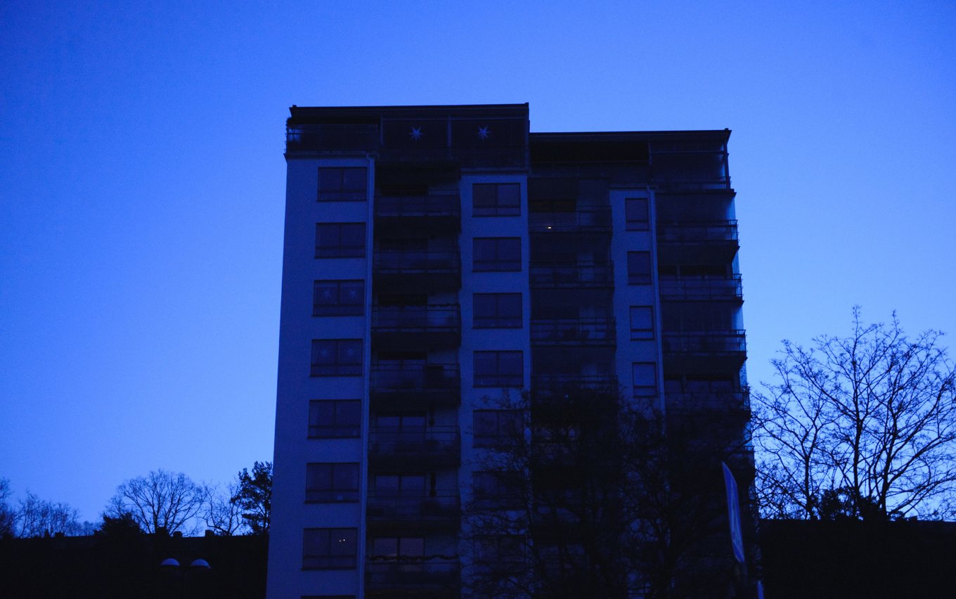 Nedsläckta hus hotar när elreserven försvinner. Arkivbild. Foto: Henrik Montgomery/TT