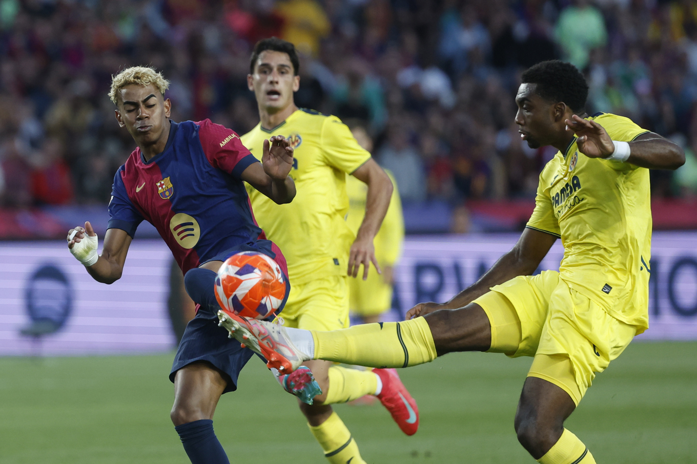 Lamine Yamal och hans Barcelona ska möta Villarreal i en spansk ligamatch på amerikansk mark i december. Arkivbild. Foto: Joan Monfort/AP/TT