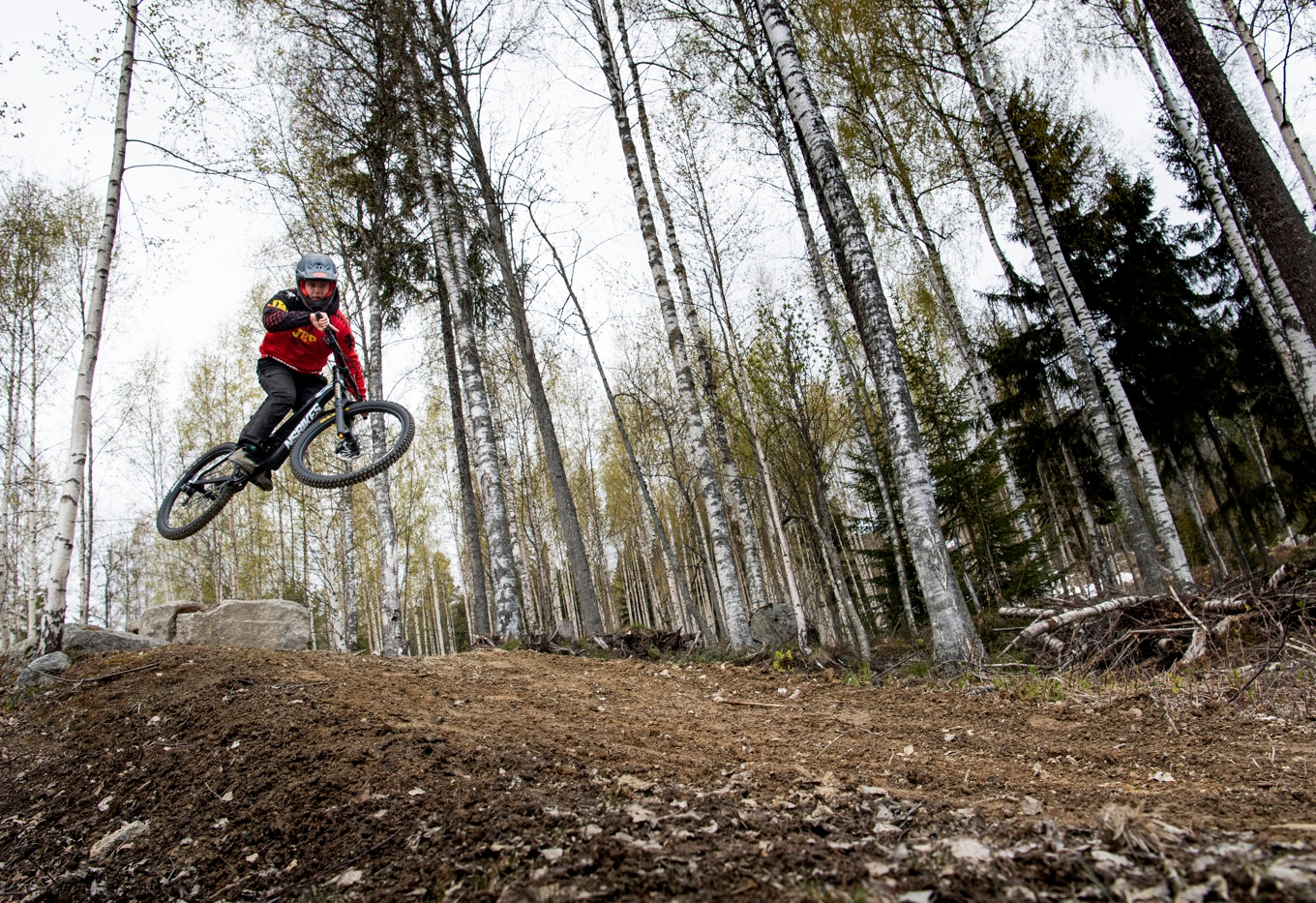 En man hittades medvetslös vid en av lederna i Järvsö bergscykelpark. Arkivbild. Foto: Pontus Lundahl/TT