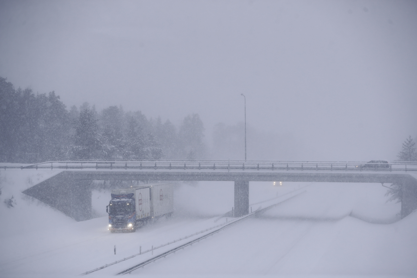 SMHI har utfärdat en gul varning för snö i de inre delarna av Västerbotten och Norrbottens län. Arkivbild. Foto: Mats Andersson/TT