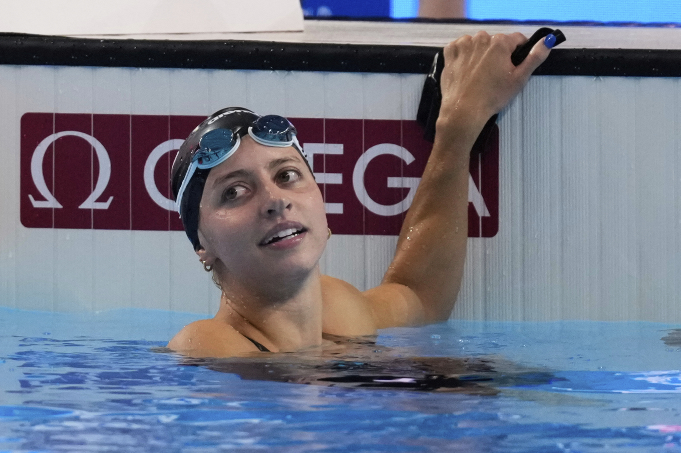Kate Douglass slog till med ännu ett superlopp. Arkivbild. Foto: Vincent Thian/AP/TT