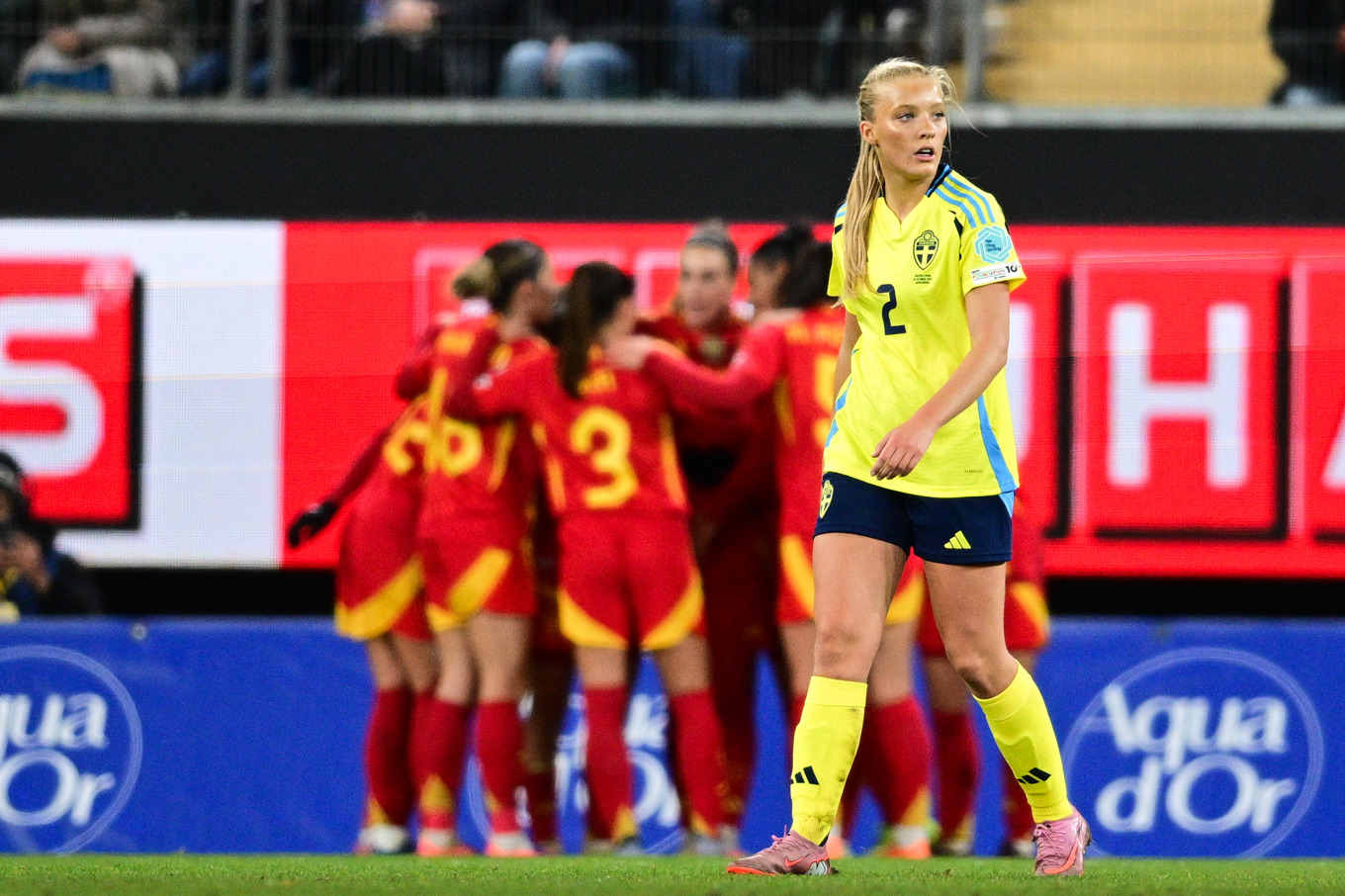 Smilla Holmberg var en av de unga spelarna som fick chansen mot Spanien. Foto: Hanna Brunlöf/TT