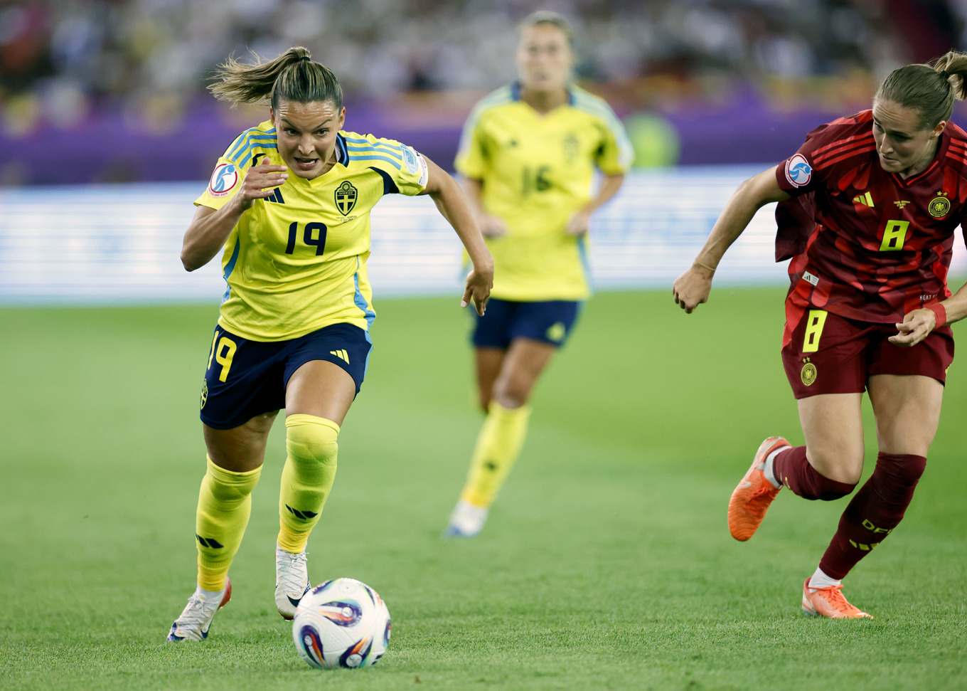 Johanna Rytting Kaneryd mot Tysklands Sydney Lohmann under EM 2025. Foto: Adam Ihse/TT