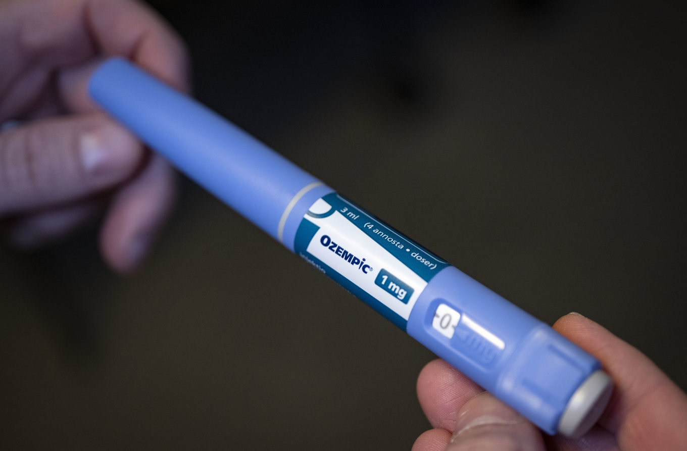 En förpackning med Novo Nordisks Ozempic injektionsvätska och injektionspenna. Arkivbild. Foto: Johan Nilsson / TT