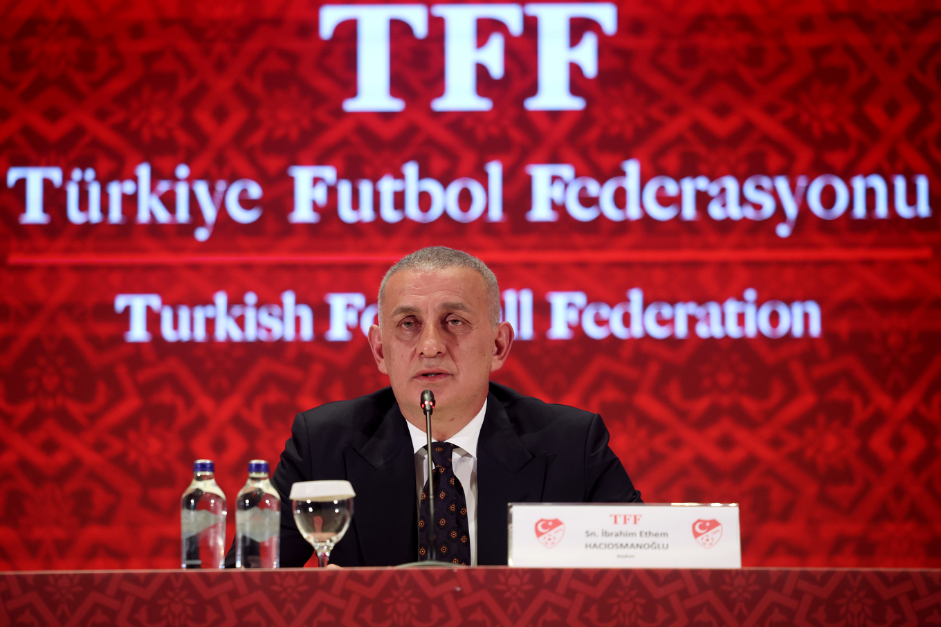 Turkiska fotbollsförbundets ordförande Ibrahim Haciosmanoglu. Arkivbild. Foto: Samet Yalcin/AP/TT