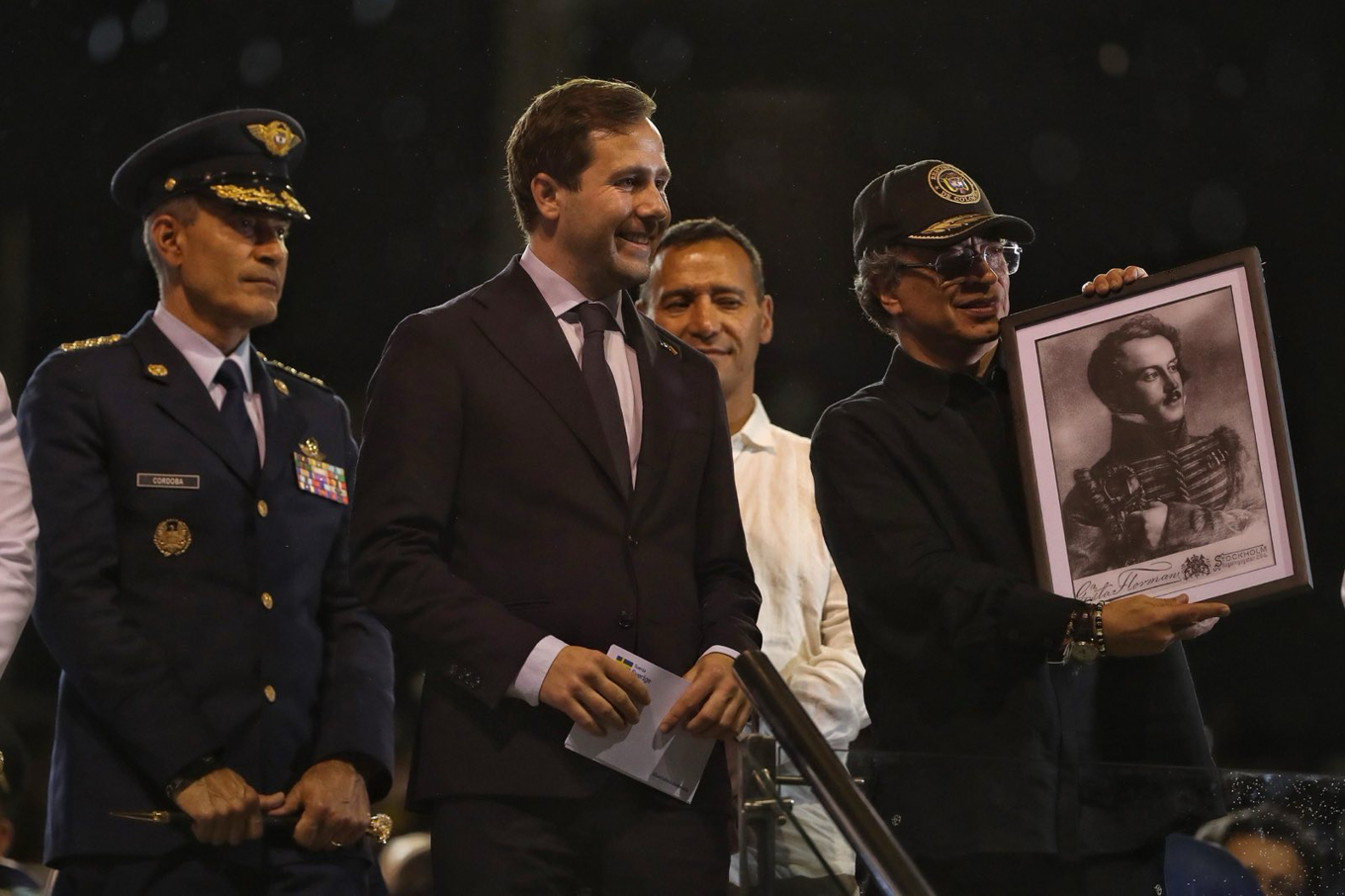 Bistånds- och utrikeshandelsminister Benjamin Dousa (M) efter att avtalet skrivits under i Colombia. Foto: Santiago Saldarriaga