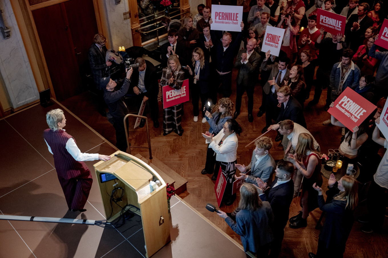 Danska Socialdemokraternas Pernille Rosenkrantz-Theil, som hoppades bli överborgmästare i Köpenhamn, erkänner sig besegrad. Foto: Mads Claus Rasmussen/Ritzau Scanpix/TT