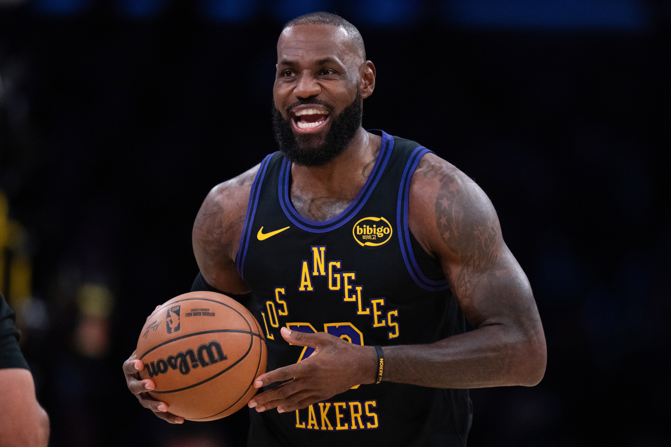 Los Angeles Lakers LeBron James inleder sin 23:e säsong, rekord i NBA. Foto: Jae C. Hong/AP/TT