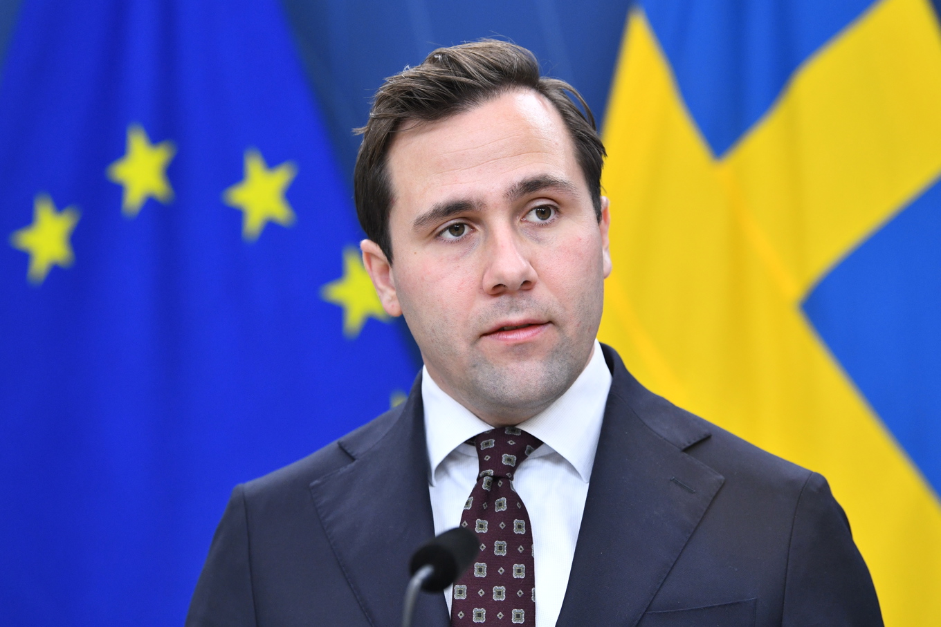 Bistånds- och utrikeshandelsminister Benjamin Dousa (M) vill se en mer fokuserad biståndsbudget. Foto: Lars Schröder/TT