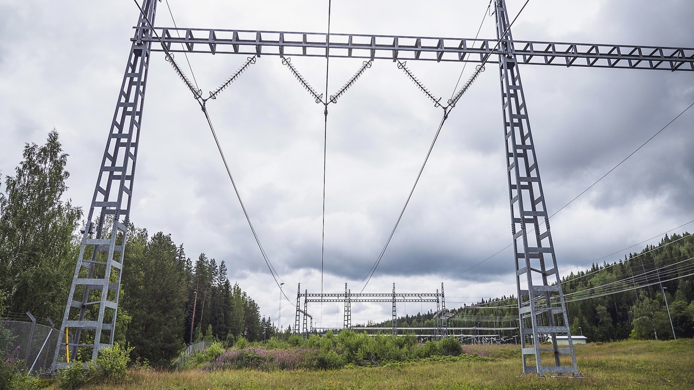 Den snabba utbyggnaden av solkraft ställer högre krav på elnätet på flera sätt, och stora investeringar krävs om EU ska kunna nå sina mål. Foto: Bilbo Lantto