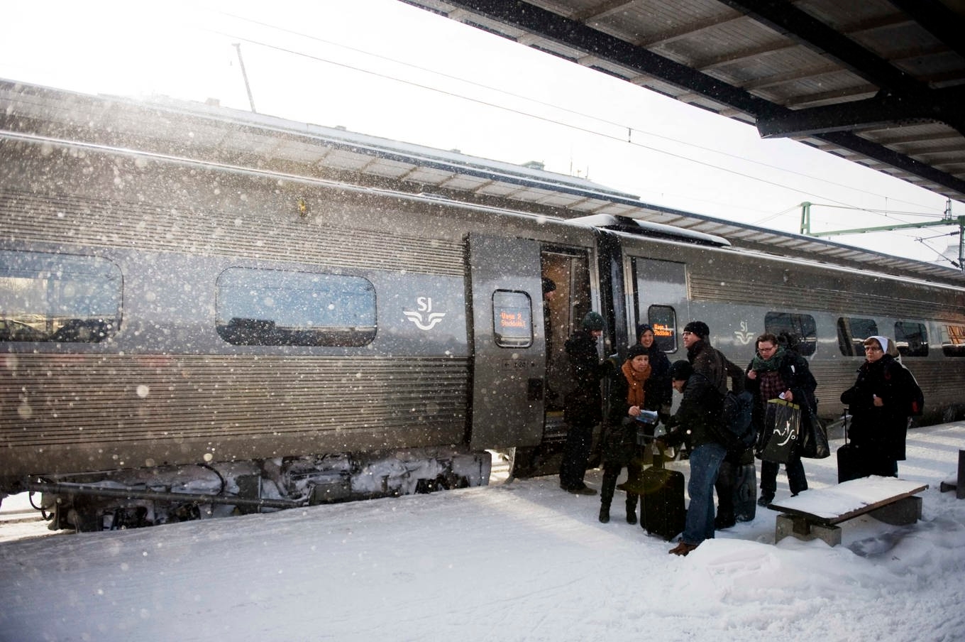 Flera tåg ställs in på grund av snöoväder. Arkivbild. Foto: Adam Ihse/TT