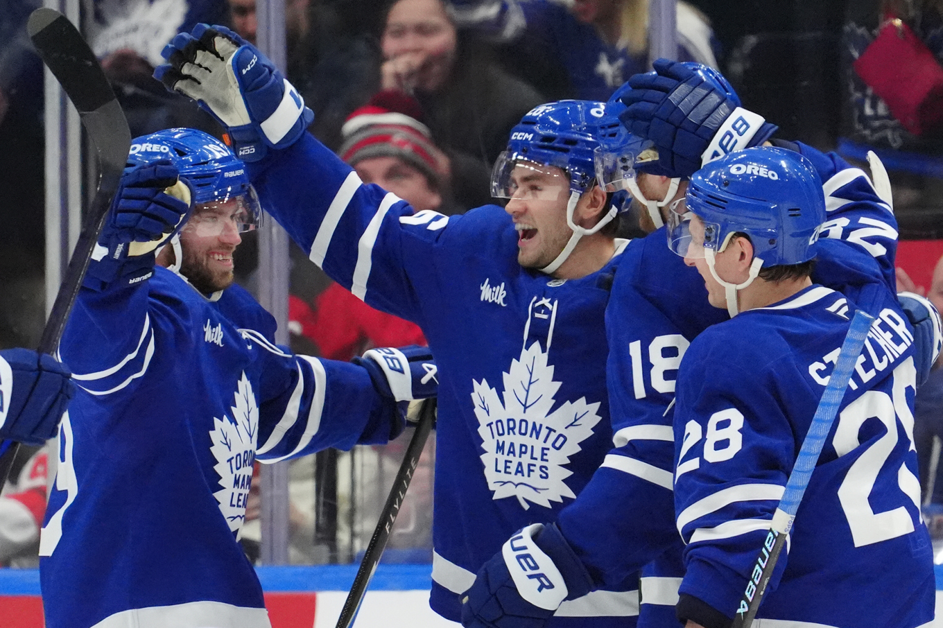 Calle Järnkrok (tv) gjorde mål mot New Jersey. Foto: Frank Gunn/The Canadian Press via AP/TT