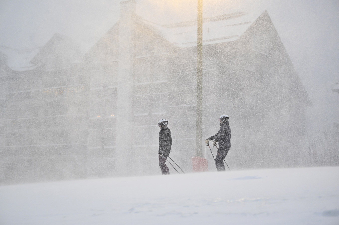 Skidåkare kan lätt starta laviner i södra Jämtlandsfjällen samt västra Härjedalsfjällen. Arkivbild. Foto: Pontus Lundahl/TT