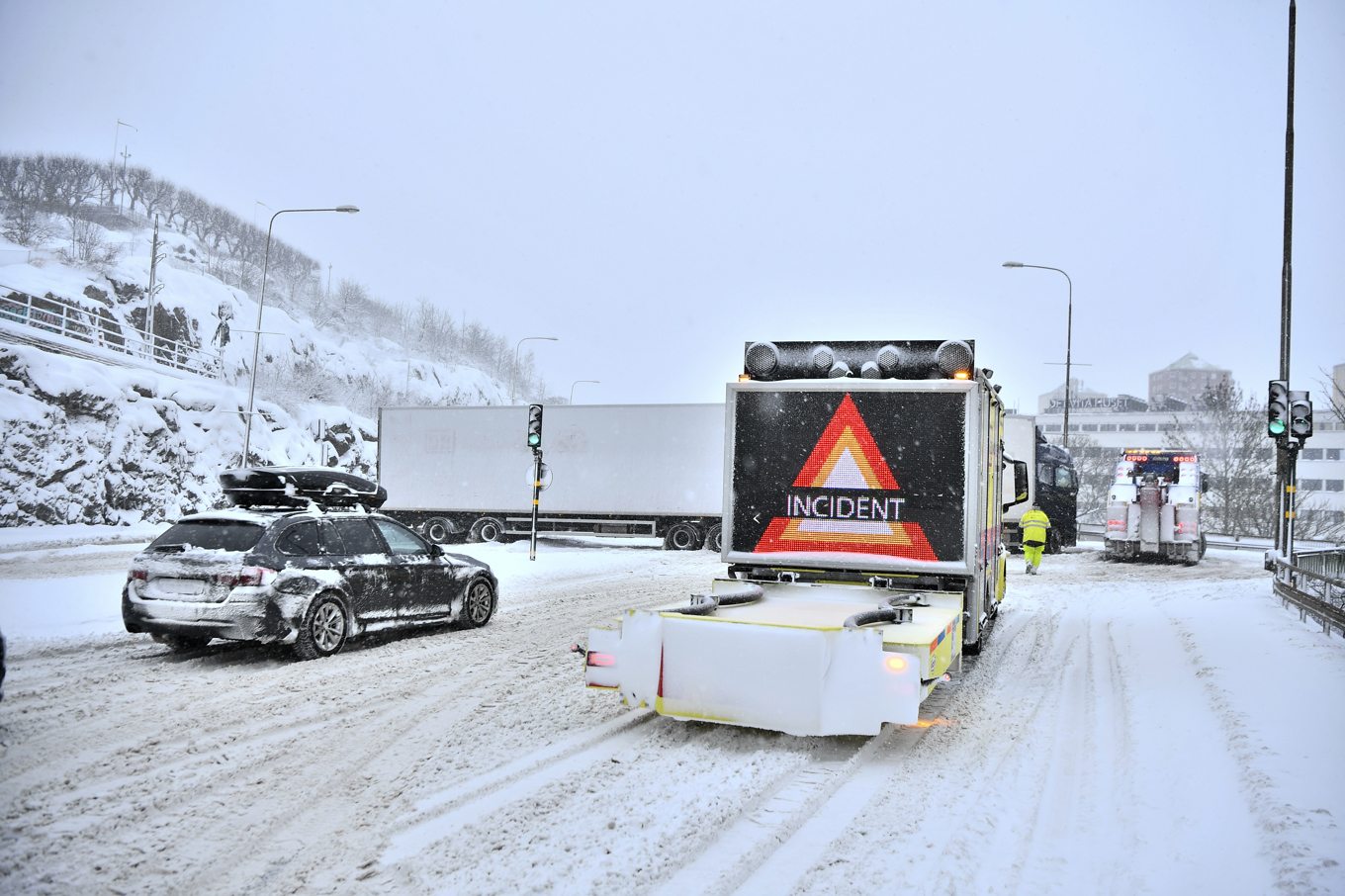 SMHI varnar för kraftigt snöfall och frisk nordostlig vind i delar av norra och östra Svealand, som kan ge mycket besvärliga trafikförhållanden. Arkivbild Foto: Caisa Rasmussen/TT