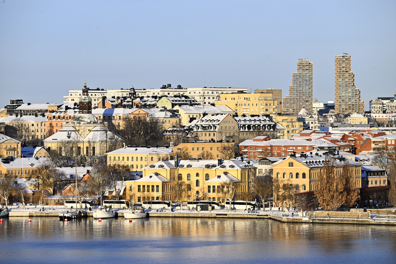 En högtrycksrygg ger kallt och soligt väder i helgen. Bild från Stockholm den 5 januari. Foto: Fredrik Sandberg/TT