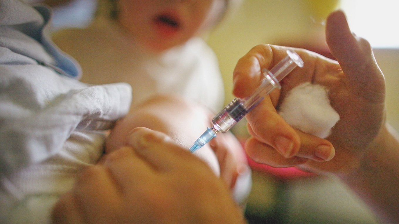 Trots flera studier om vaccin och autism anser USA:s regering att frågan inte utretts än. Foto: Jeff J Mitchell/Getty Images