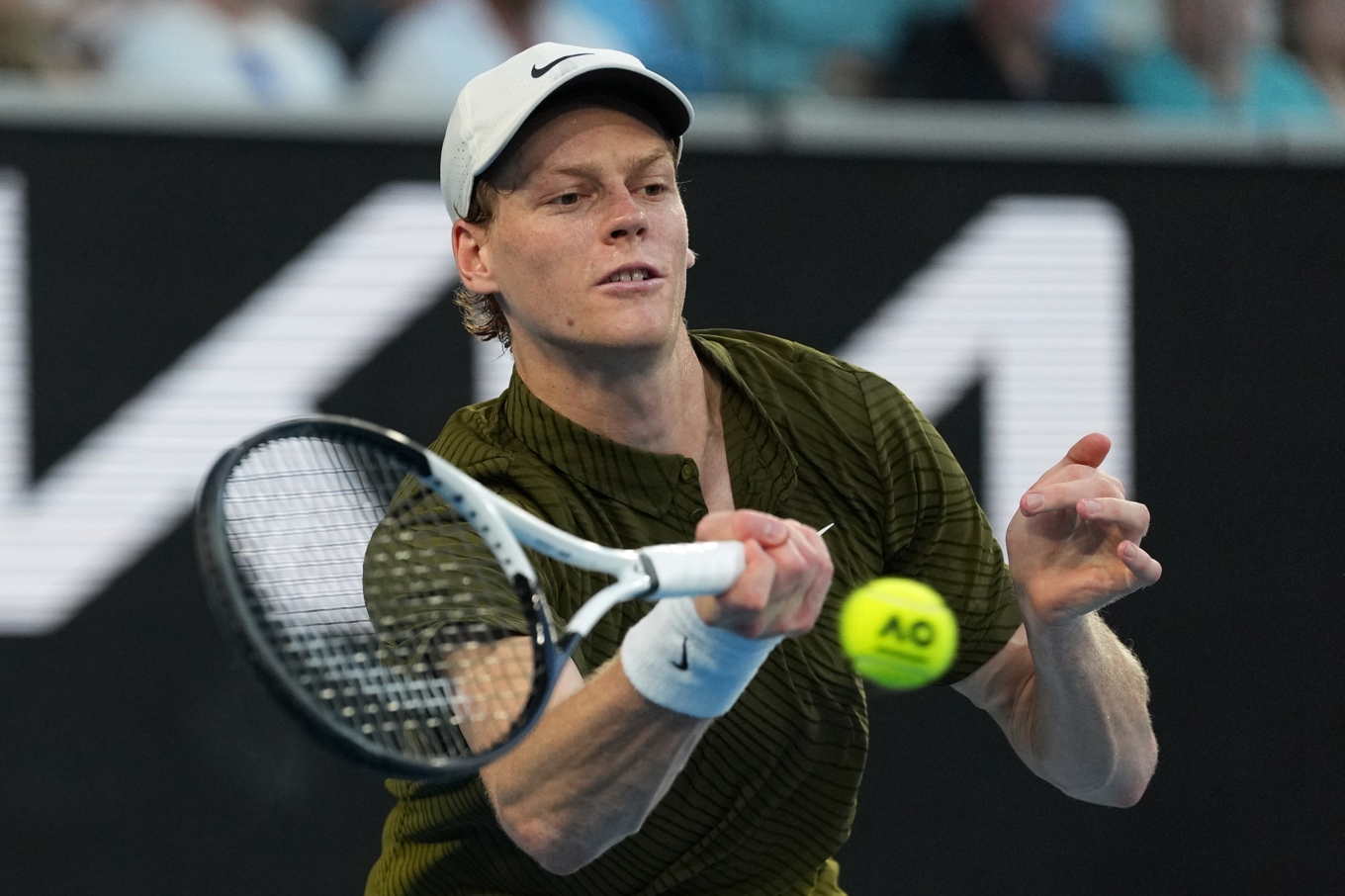 Jannik Sinner är vidare till kvartsfinal i Australian Open. Foto: Dar Yasin/AP/TT