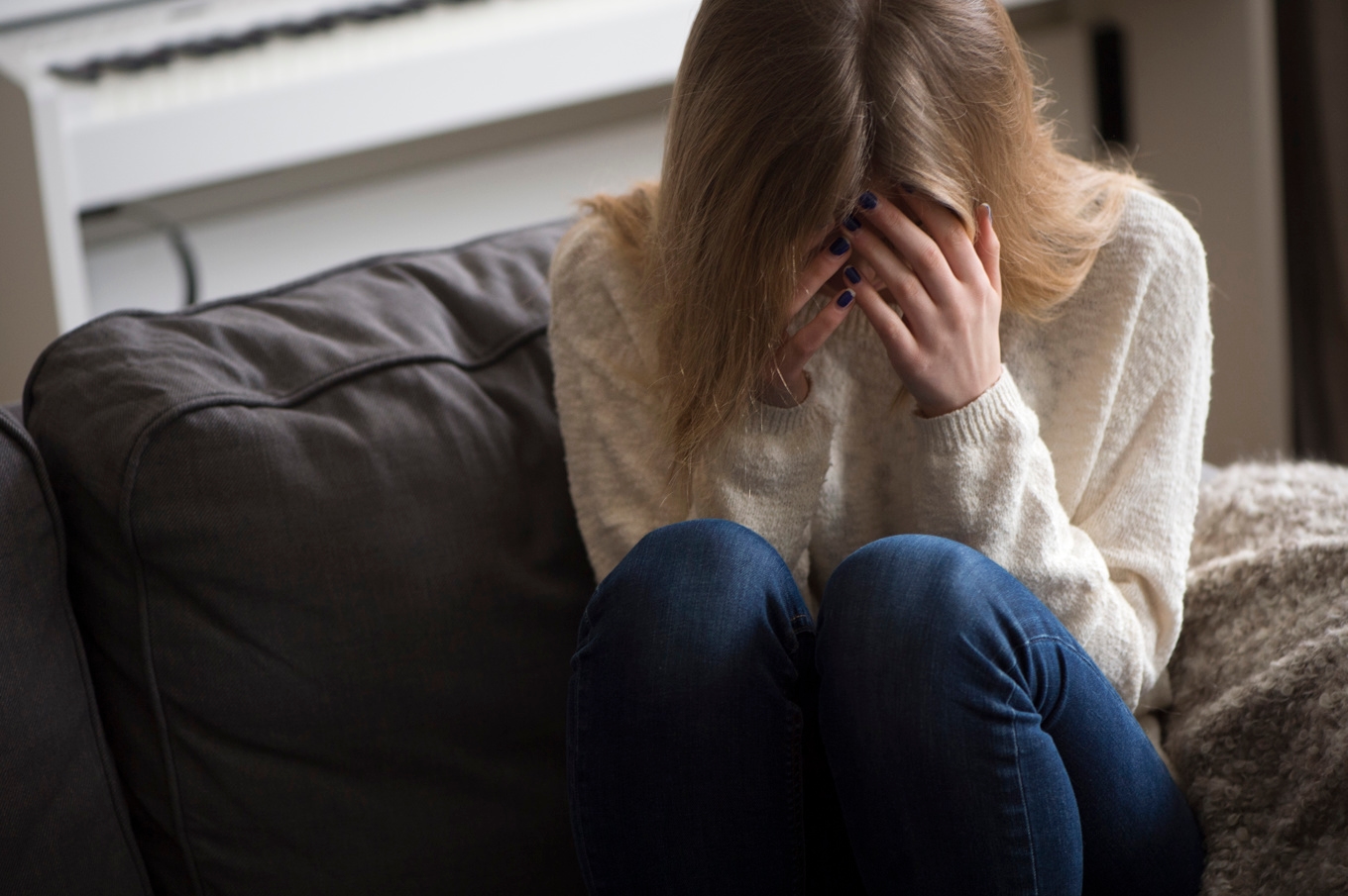 Andelen unga tonårsflickor som behövt vård efter att de skadat sig själva har fördubblats mellan 2015 och 2023. Arkivbild. Foto: Fredrik Sandberg/TT