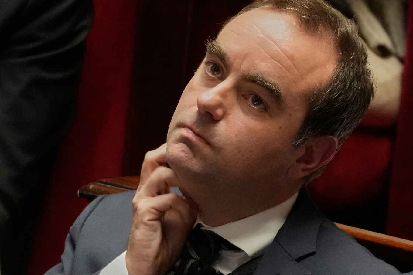 Frankrikes premiärminister Sébastien Lecornu i parlamentet. Arkivbild från december i fjol. Foto: Michel Euler/AP/TT