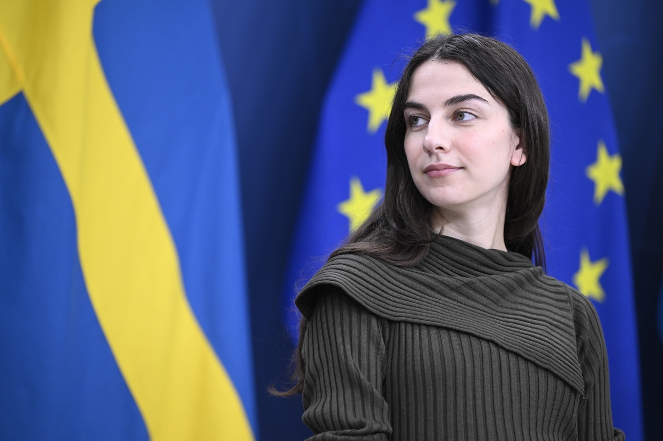 Klimat- och miljöminister Romina Pourmokhtari (L) vill se ett nytt kommunalt veto mot brytning av alunskiffer – där uran, nickel, vanadin och sällsynta jordartsmetaller kan utvinnas. Arkivbild Foto: Jessica Gow/TT