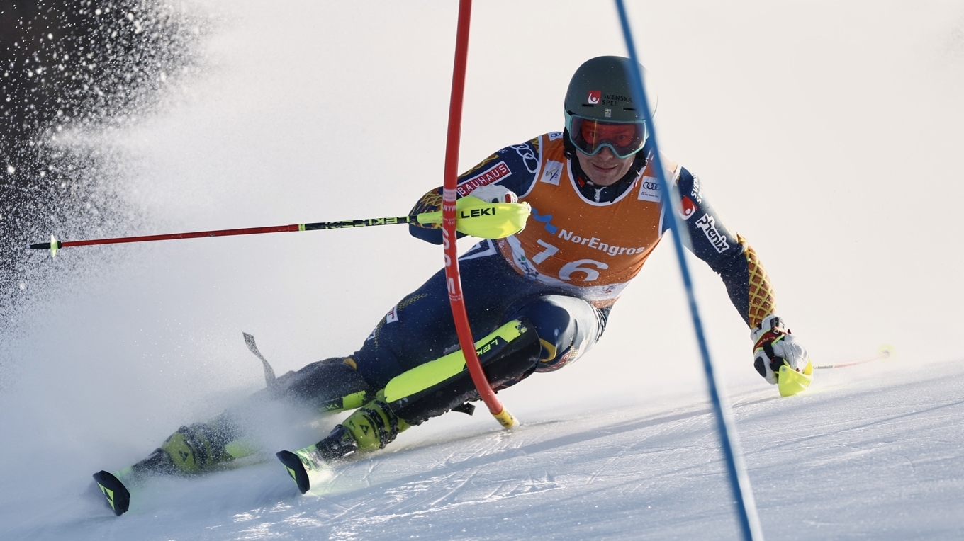 Kristoffer Jakobsen tog en av de sista platserna i den svenska OS-truppen. Där borde även störtloppsåkaren Felix Monsén varit med tycker Epoch Times sportchef Jonas Arnesen. Foto: Robert F. Bukaty