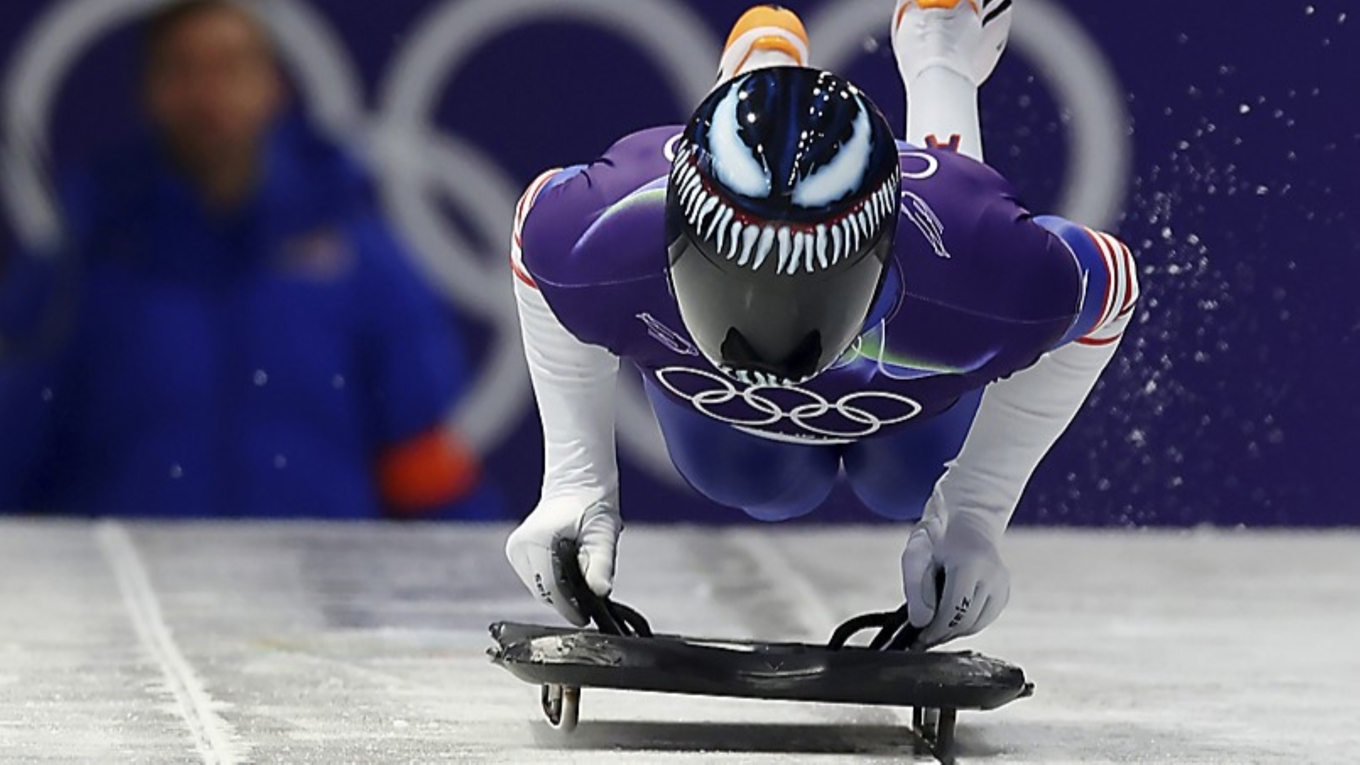 Full fart med huvudet före. Ja, det är vad som gäller i skeleton. Foto: Richard Heathcote/Getty Images