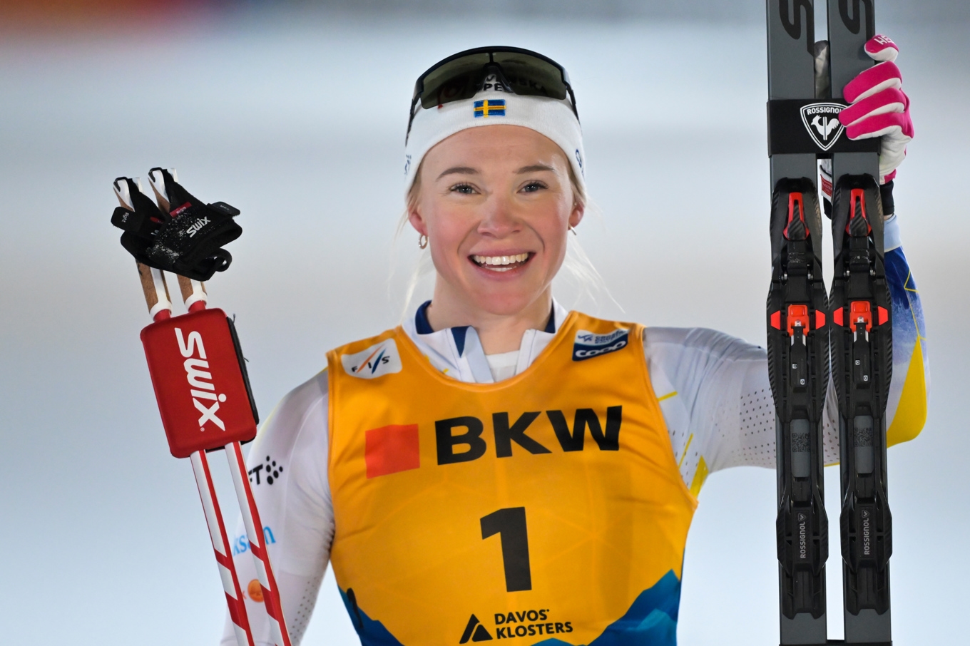 Jonna Sundling är guldfavorit när damernas sprint avgörs. Arkivbild. Foto: Gian Ehrenzeller/AP/TT