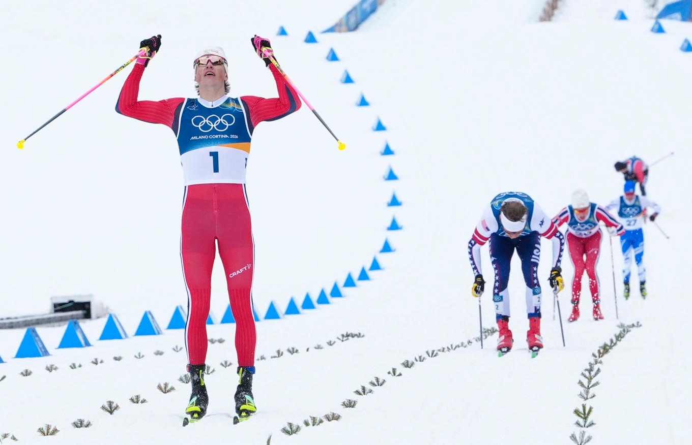 Norske Johannes Høsflot Klæbo på väg mot ännu ett OS-guld. Foto: Lise Åserud/NTB/TT