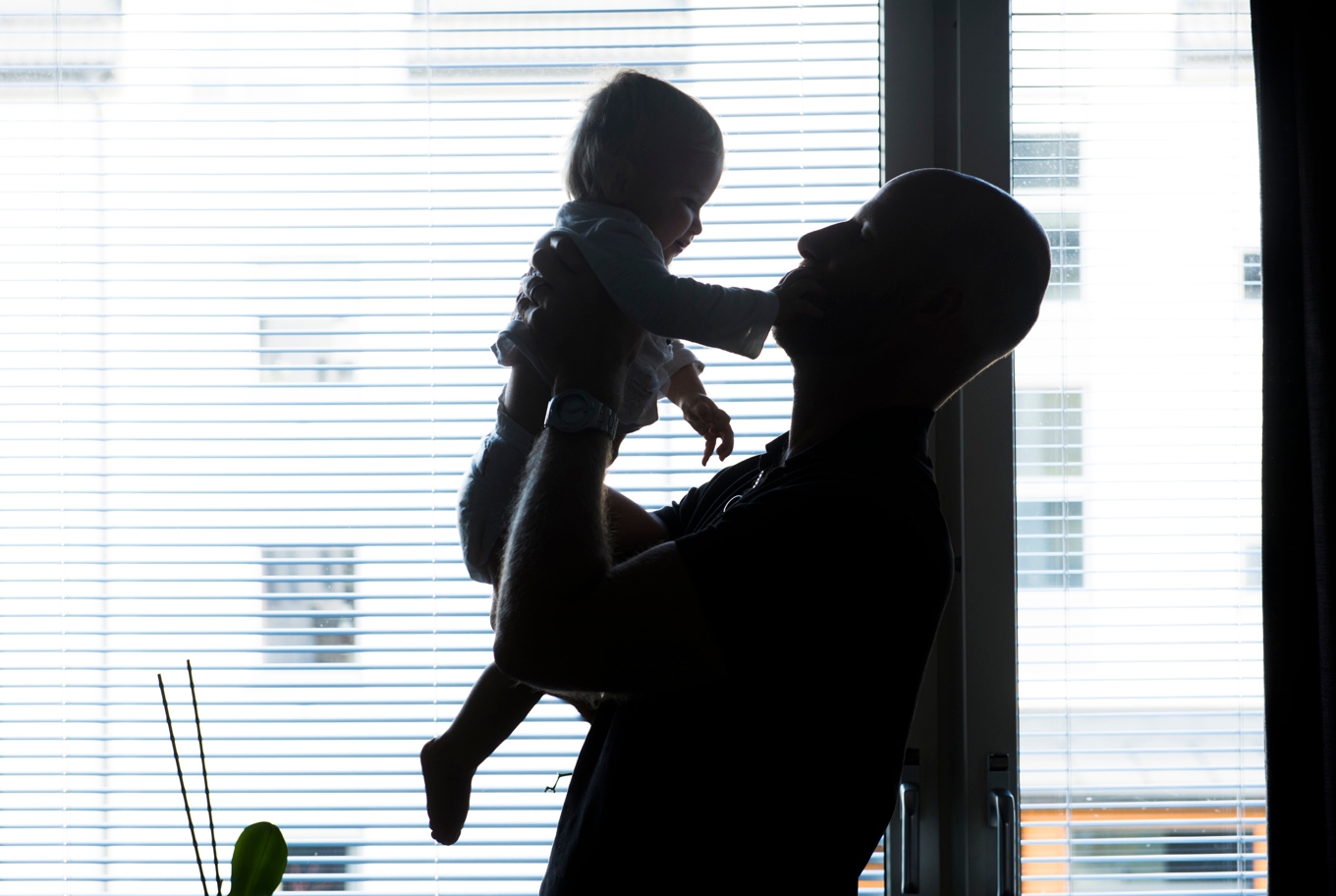 Förbättrade chanser att tidigt upptäcka medfött hjärtfel har lett till att fler drabbade barn klarar småbarnsåren. Arkivbild. Foto: Fredrik Sandberg/ TT