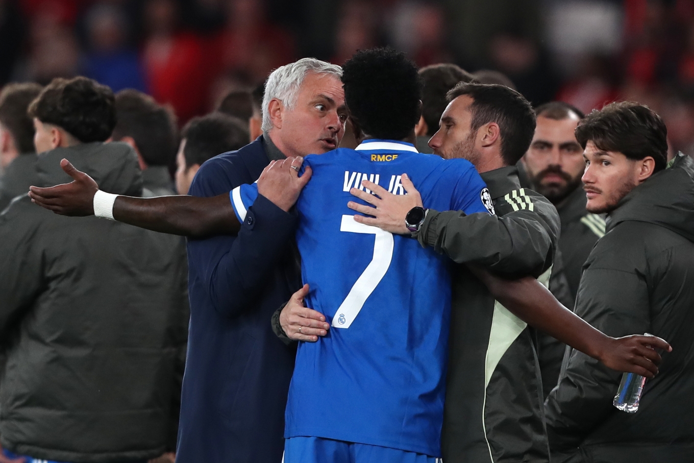 Vinícius Júnior och José Mourinho rök ihop efter Real Madrids ledningsmål. Foto: Pedro Rocha /AP/TT