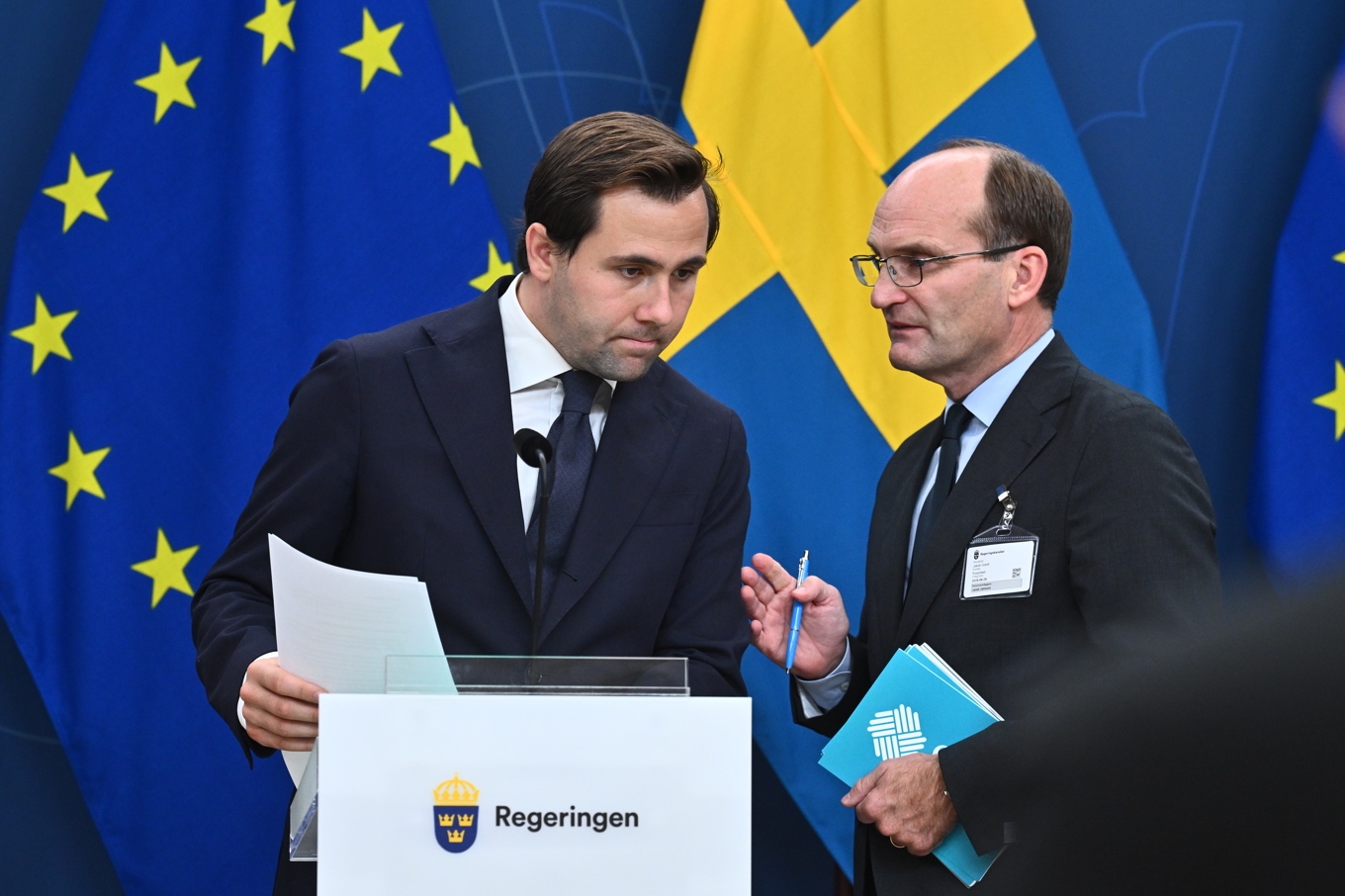 Bistånds- och utrikeshandelsminister Benjamin Dousa (M) tillsammans med Sidas avgående generaldirektör Jakob Granit. Arkivbild. Foto: Claudio Bresciani/TT