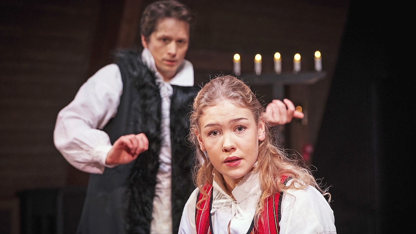 Den 22 mars framförde Västanå Musik & Teater ”Tiggarfolk & Herrskap”, som bygger på Selma Lagerlöfs berättelser. Foto: Västanå Musik & Teater