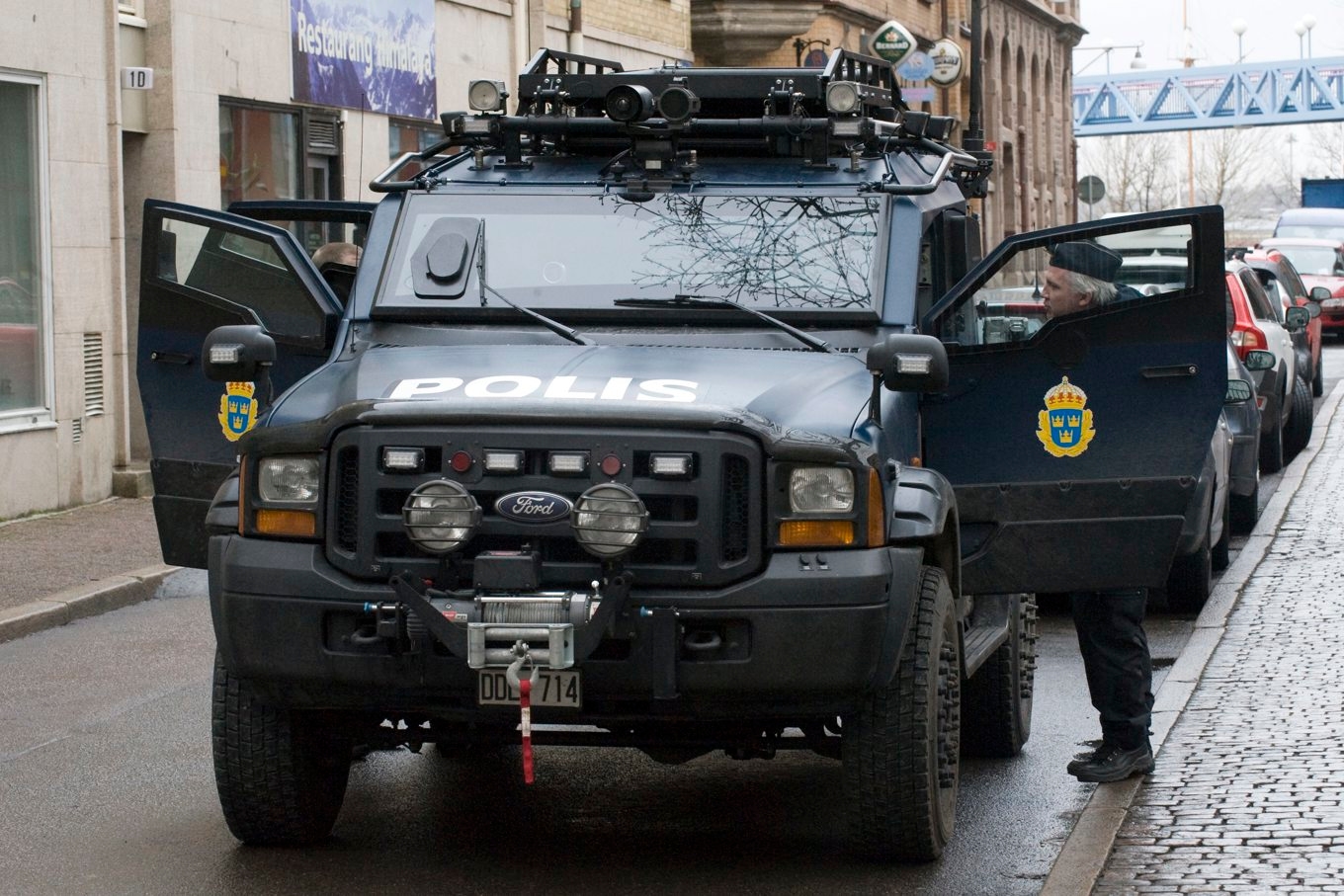 Polisen vill ha fler "skalskyddade" (bepansrade) fordon. På bilden specialfordonet "sandcat". Arkivbild. Foto: Björn Larsson Rosvall/TT